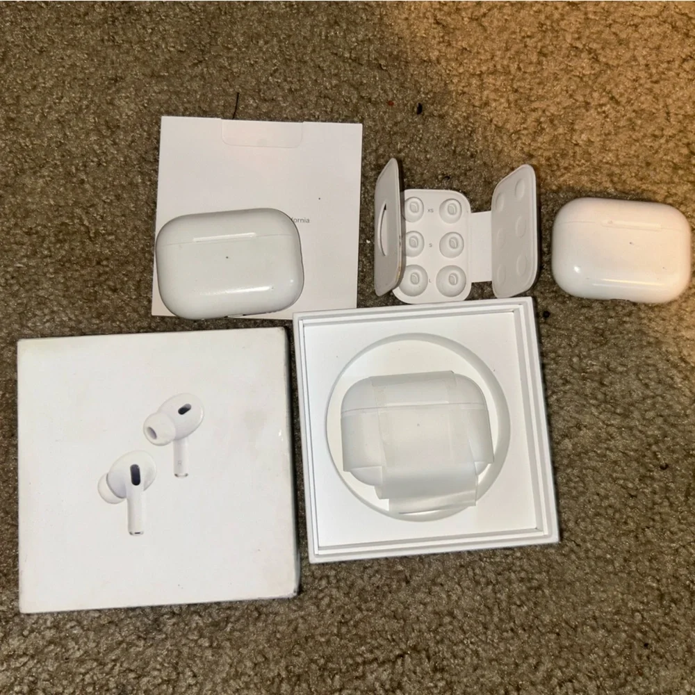 White Wireless Earbuds with Charging Case